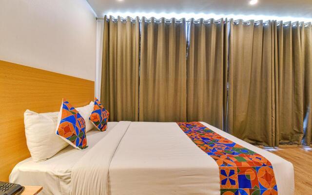 FabHotels Ny Townhouse