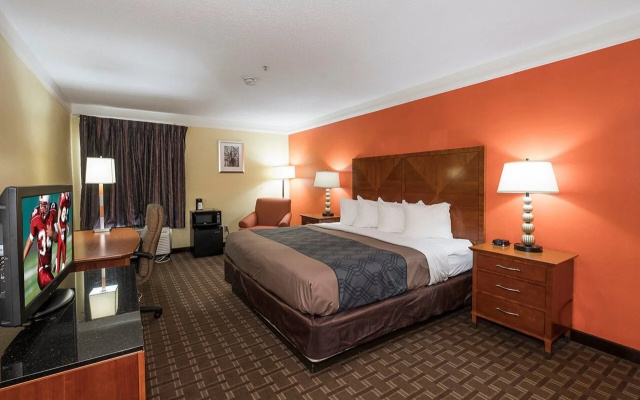 Red Roof Inn & Suites Madison, GA