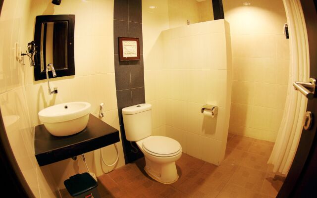 Puri Chorus Hotel