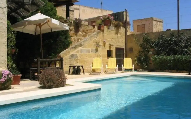 Spacious &comfortable, Traditional Villa- Large Private Pool, Terraces & Views