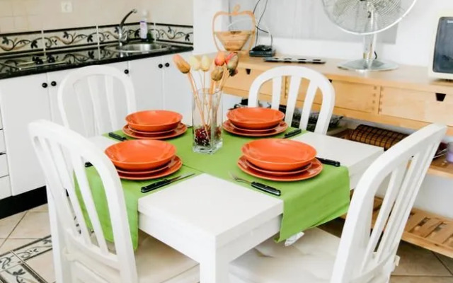 2 Bedroom Condo 02136063 by HomeRez