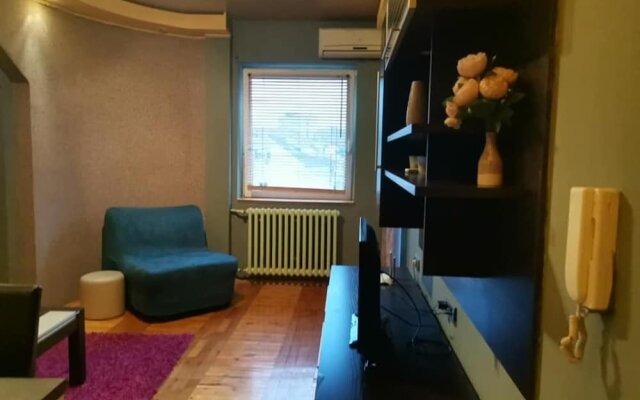 Impeccable 2-bed Apartment in Novi Sad