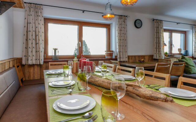 Modern Holiday Home in Salzburg with Swimming Pool