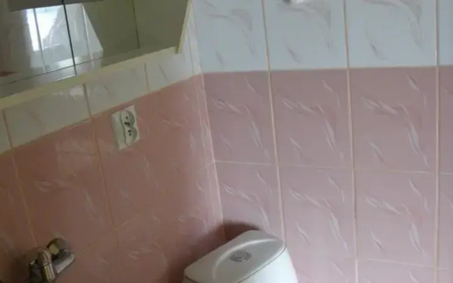 Pokoje nad Jeziorem Czos