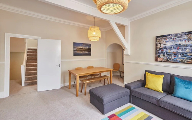 Host Stay Apartment 1