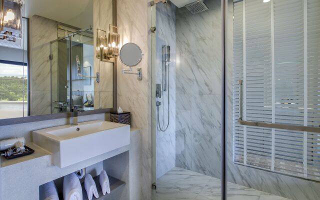 Hotel Ikon Phuket