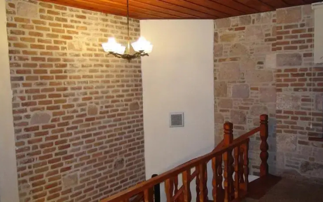 Hayalevi Hotel