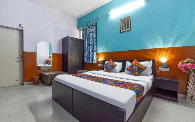 FabHotel Green Vista Malviya Nagar