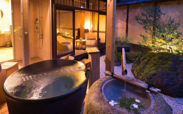 Nazuna Kyoto Nijo-jo