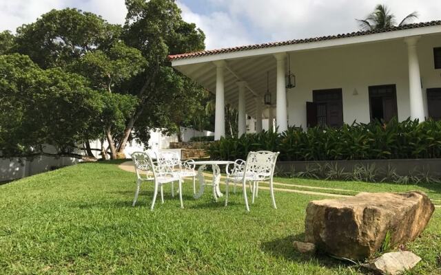 Thompson Manor - A Luxury Villa in Galle