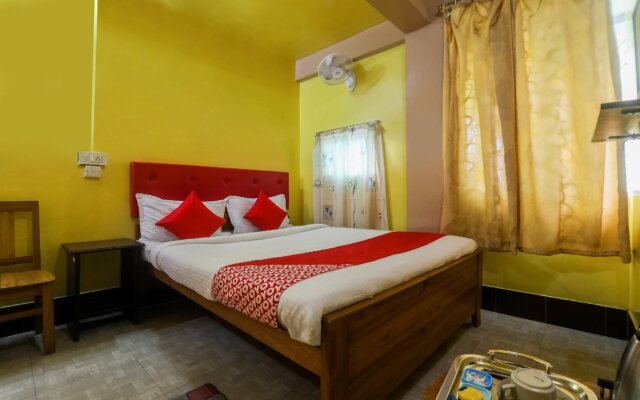 OYO 18330 Stay At Jo's Guest House