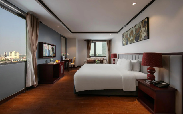 May De Ville Trendy Hotel & Spa