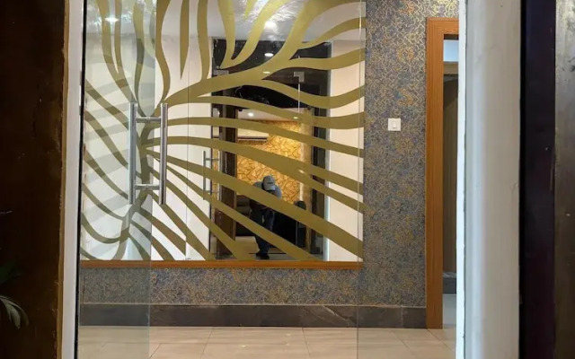 Hotel New India