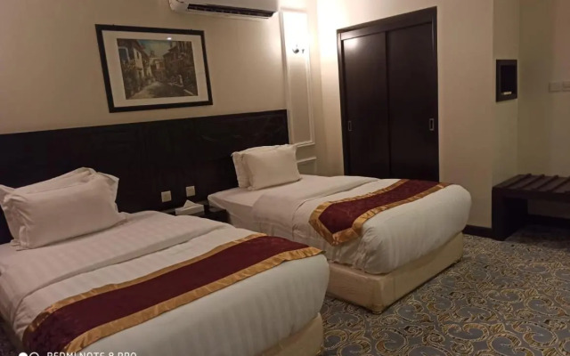 Rollins Hotel