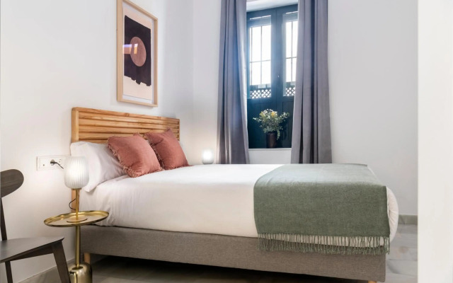 Suites Plaza De Los Refinadores Maestranza