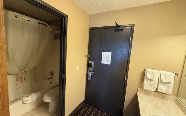 Super 8 Motel - Reedsburg