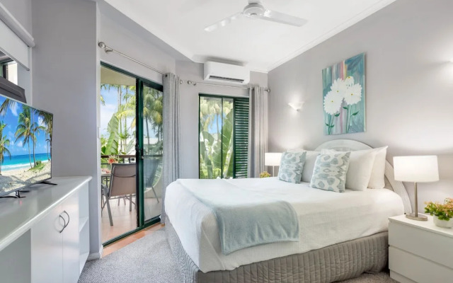 Unique Tropic Escape 111