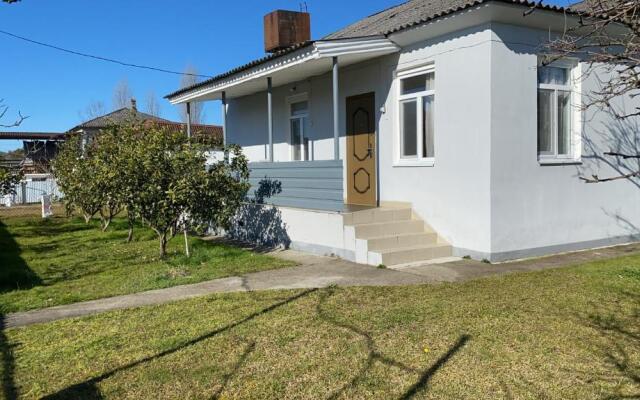 Amza Guest House