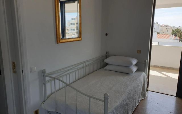 Glyfada Seabreeze Apartment