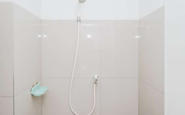 Clean and Neat Studio at Baileys Apartment