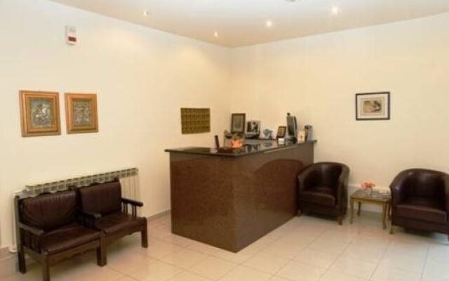 Hotel Adonis
