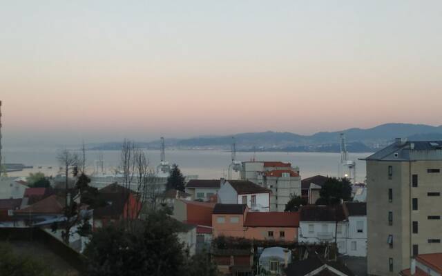 Piso Travesia Vigo Reformado Vistas Ria
