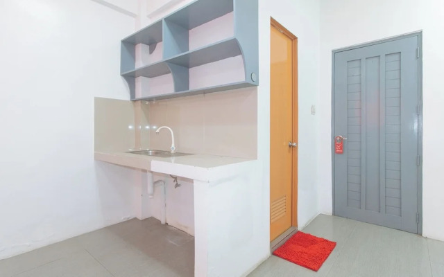 RedDoorz at Najar Residences near NAIA