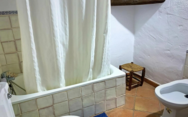 Casa rural familiar en el pueblo de Zahara de la Sierra