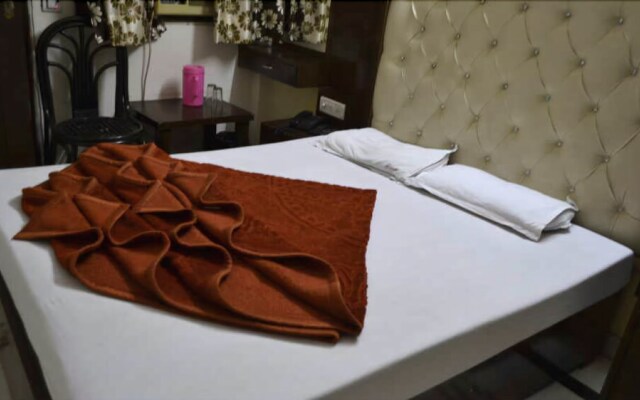 Lord Krishna Hotel Dx. Inn