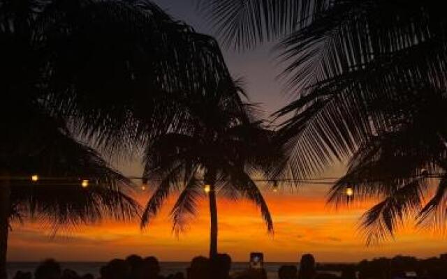 Hibiscus Beach House