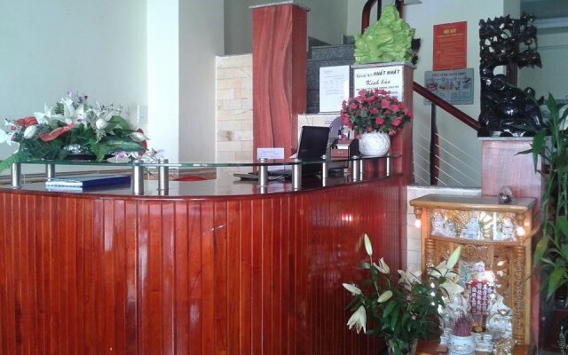 Nhat Nhat Hotel