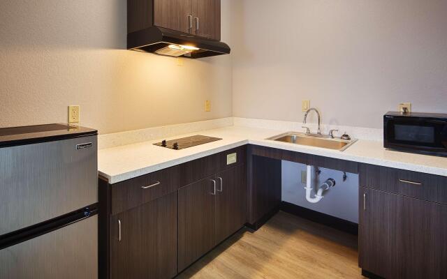 Best Western Los Alamitos Inn & Suites