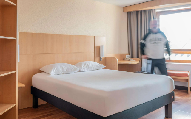 ibis Nantes Centre Tour Bretagne - Image 3