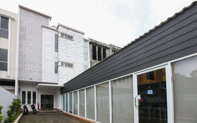 Airy Panakkukang Urip Sumoharjo 83 Makassar