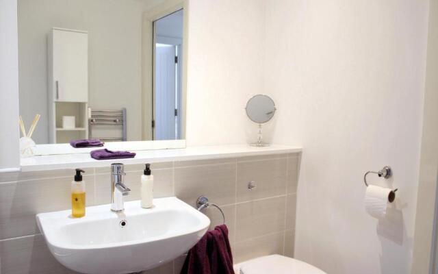 Bridgewater House - Luxury Private Room & Bathroom