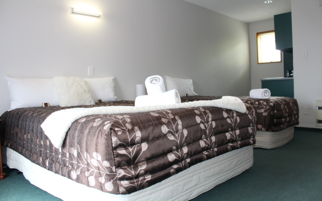 ASURE Ambassador Motor Lodge – Guest Rooms – Oamaru
