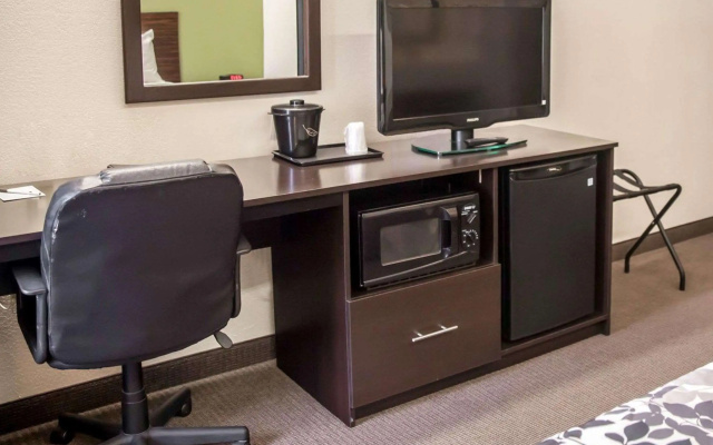 Sleep Inn & Suites