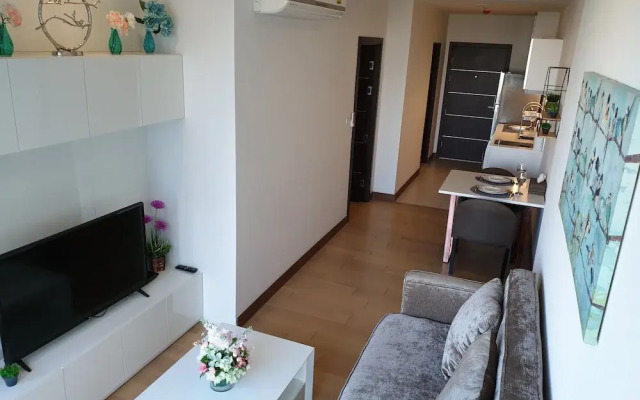 The Astra Luxury Suit condo