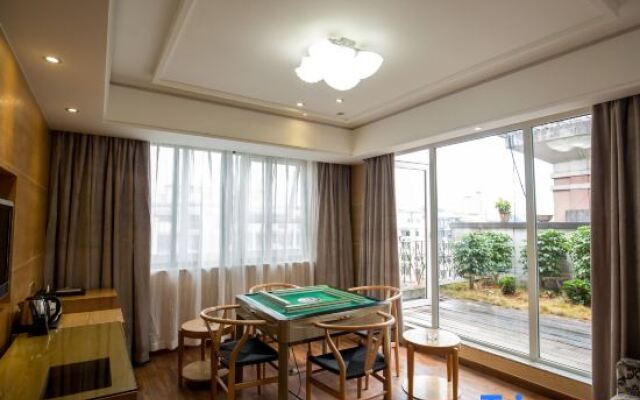 Yue Hai Jing Cheng Bo Yue Hotel