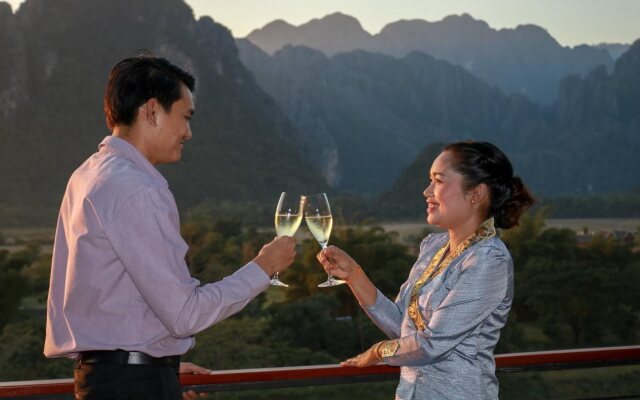 Inthira Vang Vieng