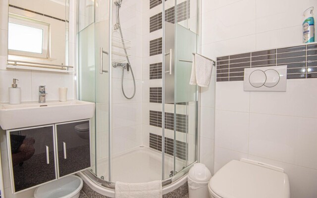 Awesome Apartment in Tribunj With Wifi and 1 Bedrooms