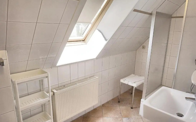 An der Galerie, A 11