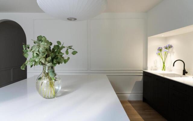 Deluxe Apartment in Historic Quarter near Beaches
