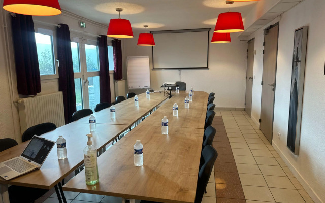 Brit Hotel La Bonne Etape