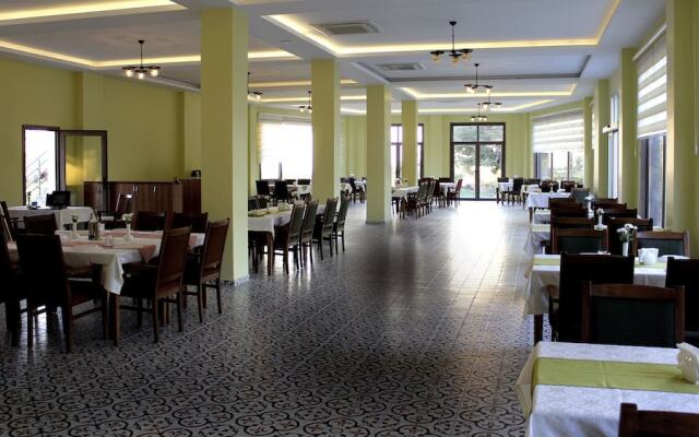 Erzin Artemis Otel