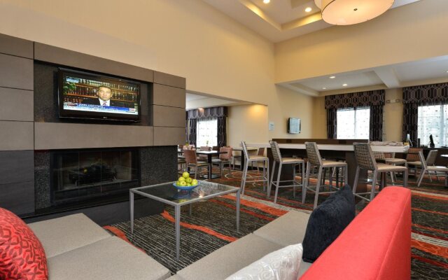 Holiday Inn Express Boston - Milford by IHG