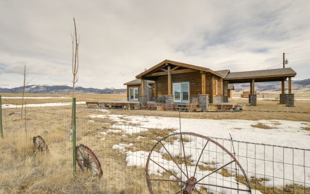 Jefferson Home w/ Mountain Views & Horse Pastures