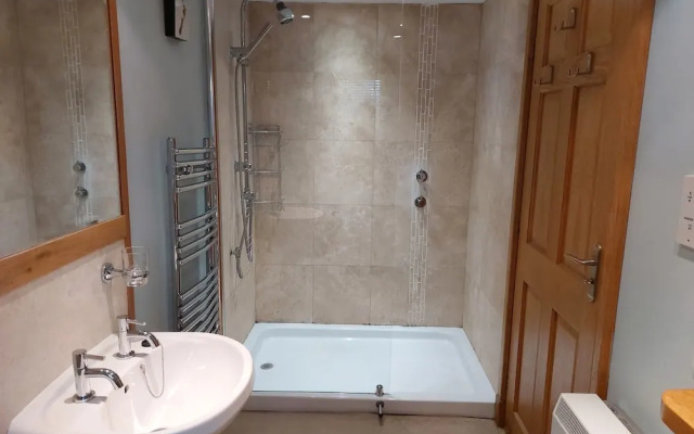 1 Bed Lodge - Sleeps 2 - Parking - Wifi