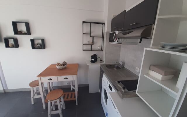 Elegant Apartment in Cannes with Balcony