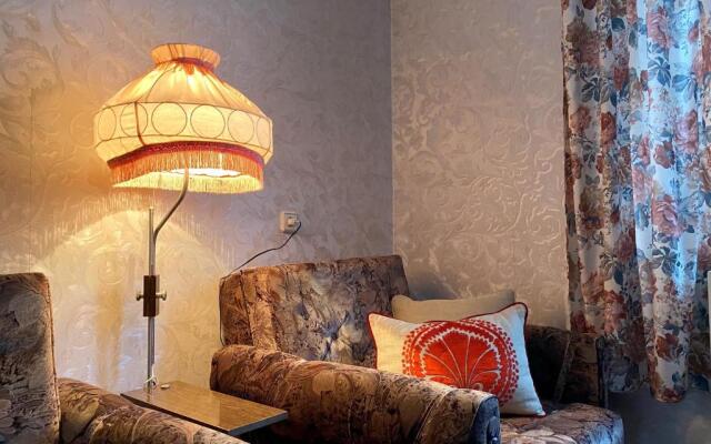 Spacious 3-Room Apartment & Parking